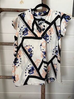 Nine West White Floral Geometric V-Neck Cap Sleeve Blouse
